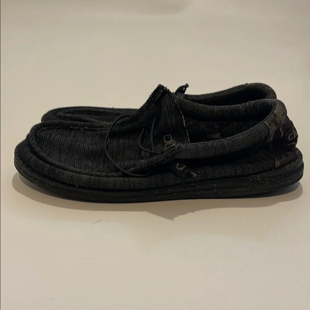 Hey Dude Black Slip-On Loafers with Flexible Sole Amazon.com | HEYDUDE Wally Stretch Sox - Black/Black  main image 4